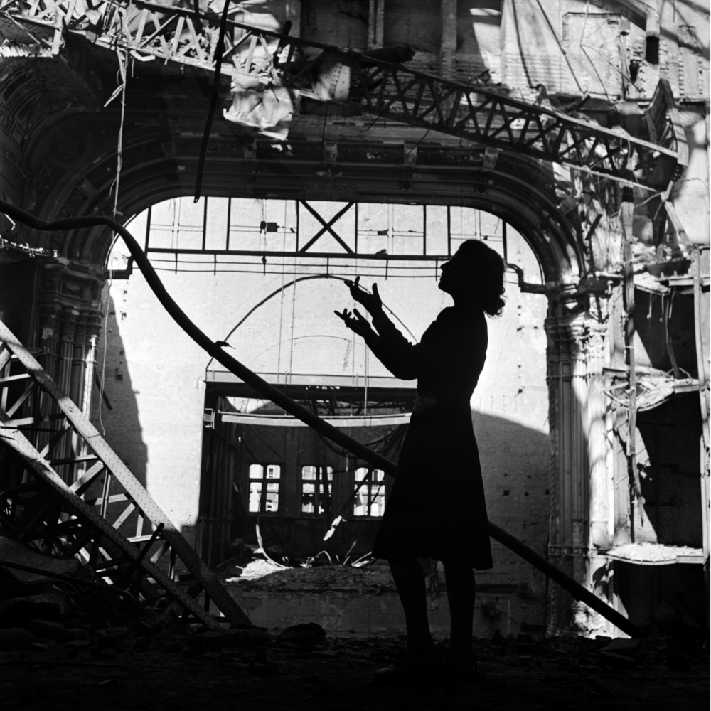 Lee Miller A Woman's War Heal's