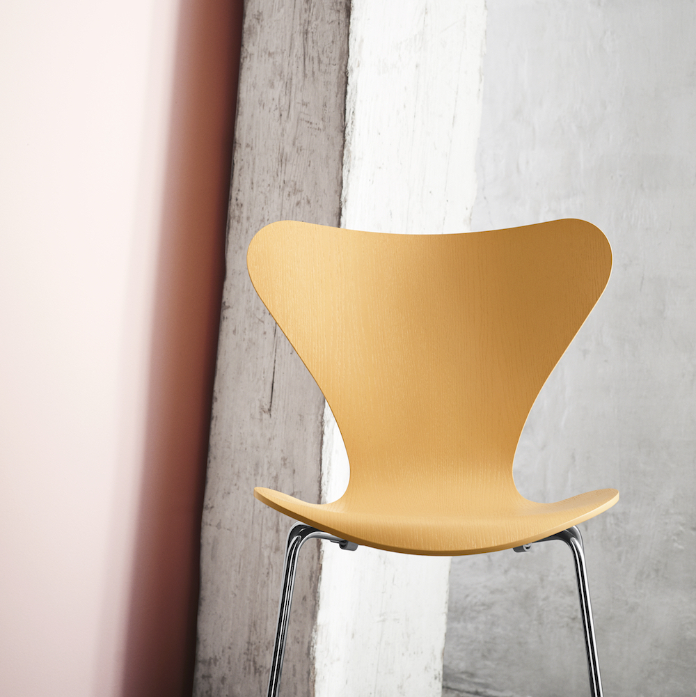 heals-fritz-hansen-Series-7-chair