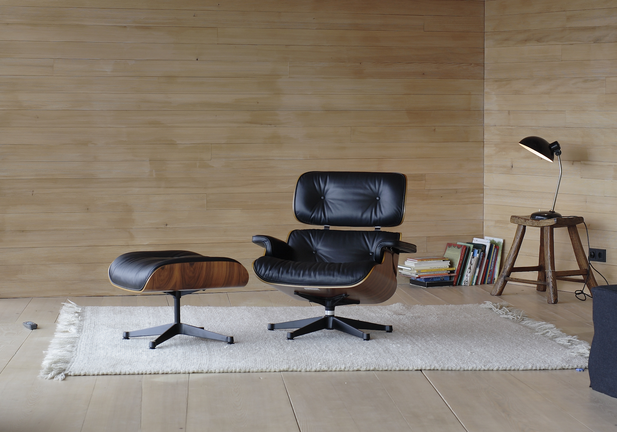 heals-100-eames-lounge-chair