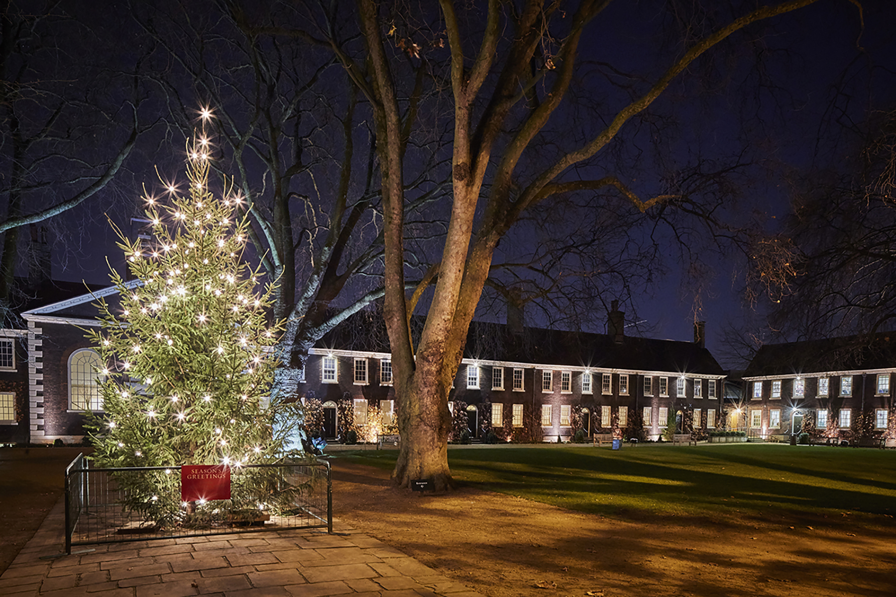 Exterior of the Geffrye Museum at Christmas.3.credit Hannah Taylor