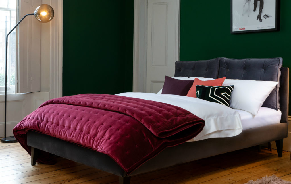 Velvet Quilt in plum