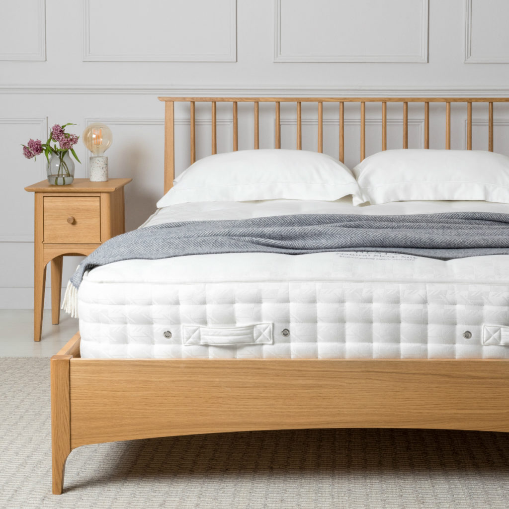 Blythe Bed | Find the right mattress for your sleeping position