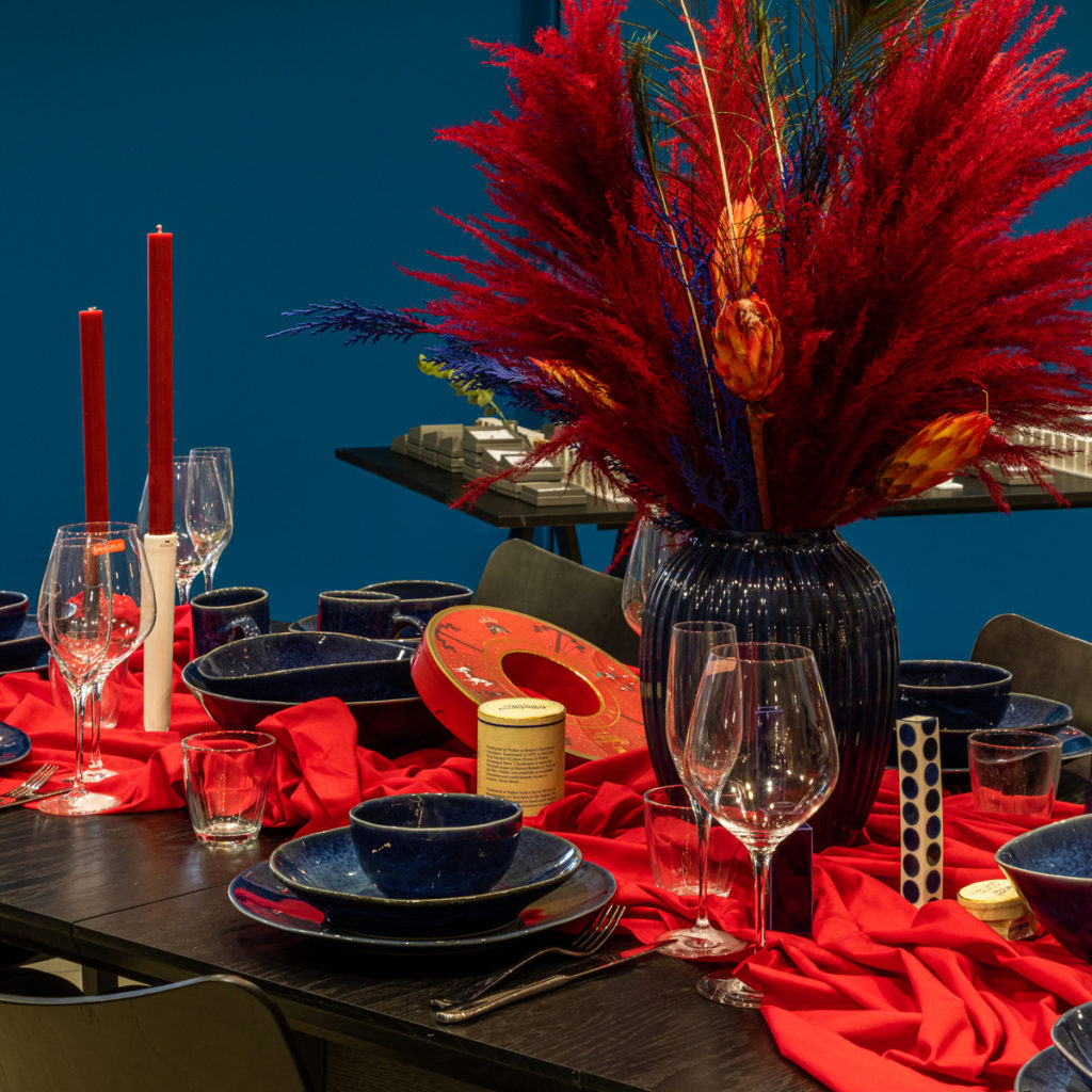 Deep Red Christmas Table Styling