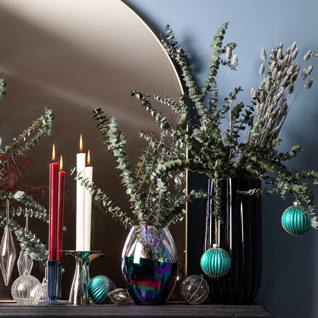 Eucalyptus Christmas decoration ideas for floral displays