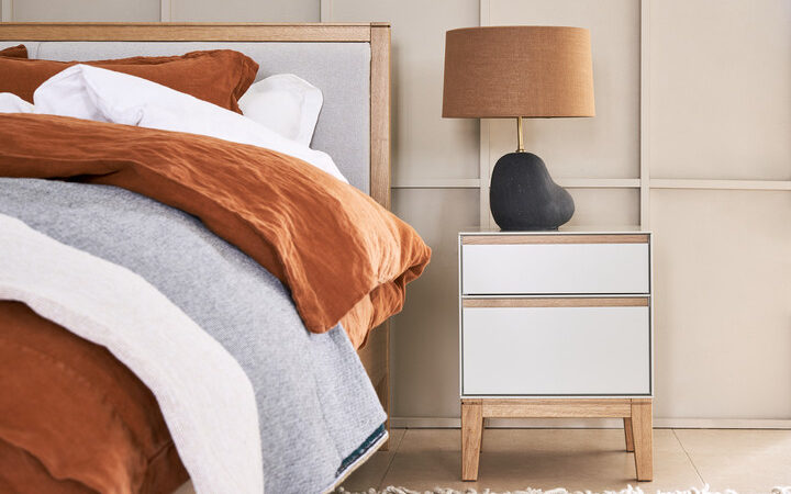 Lars Bedside Table Hebe Table Lamp