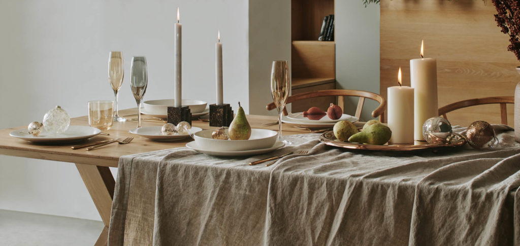 Scandinavian Christmas Dining Table Inspiration