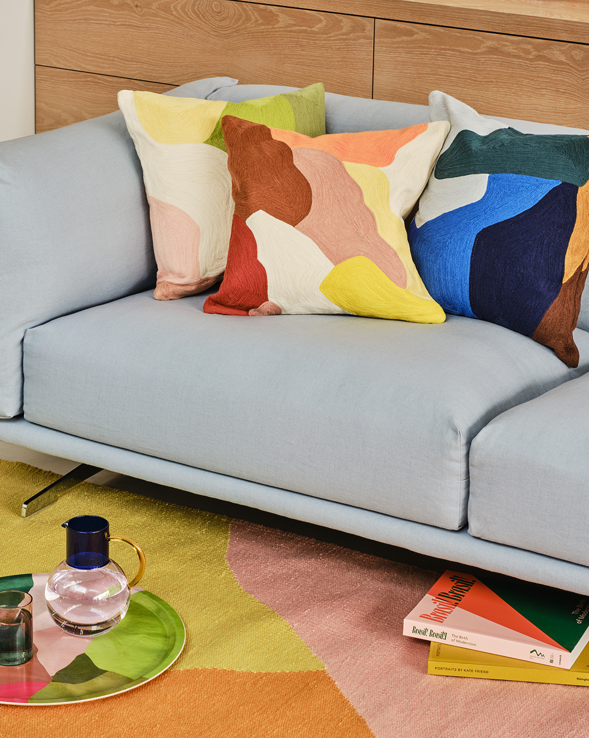 5 Ways To Choose & Arrange Cushions On A Sofa