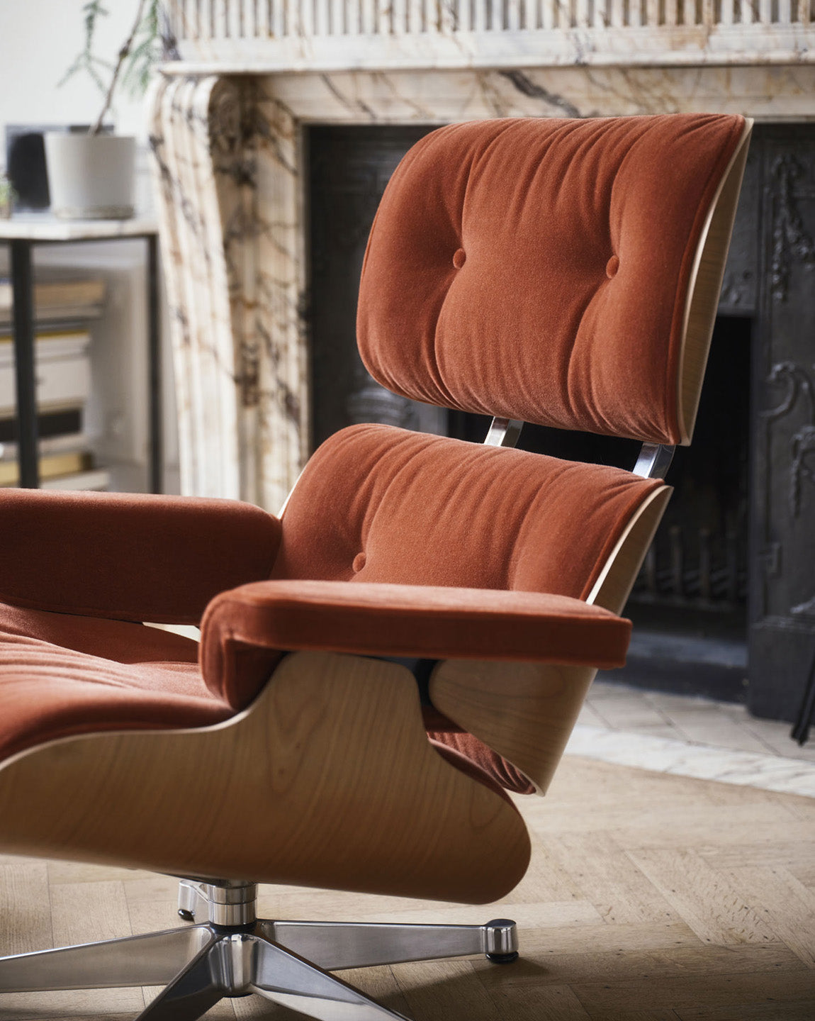 Behind The Design: Eames Lounge Chair