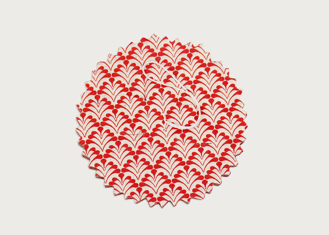 Kathmandu Dandelion Garland Off White & Red