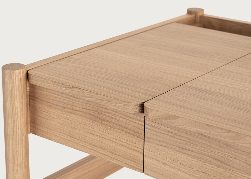 Pala Dressing Table