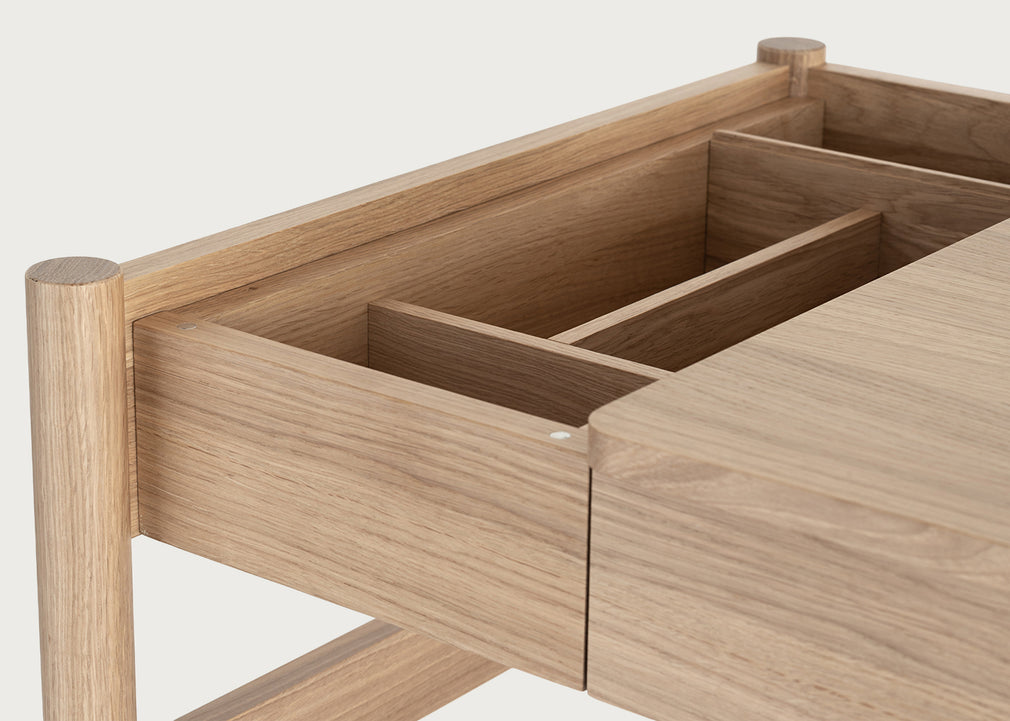 Pala Dressing Table