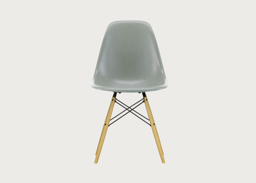 Eames DSW Fibreglass Chair