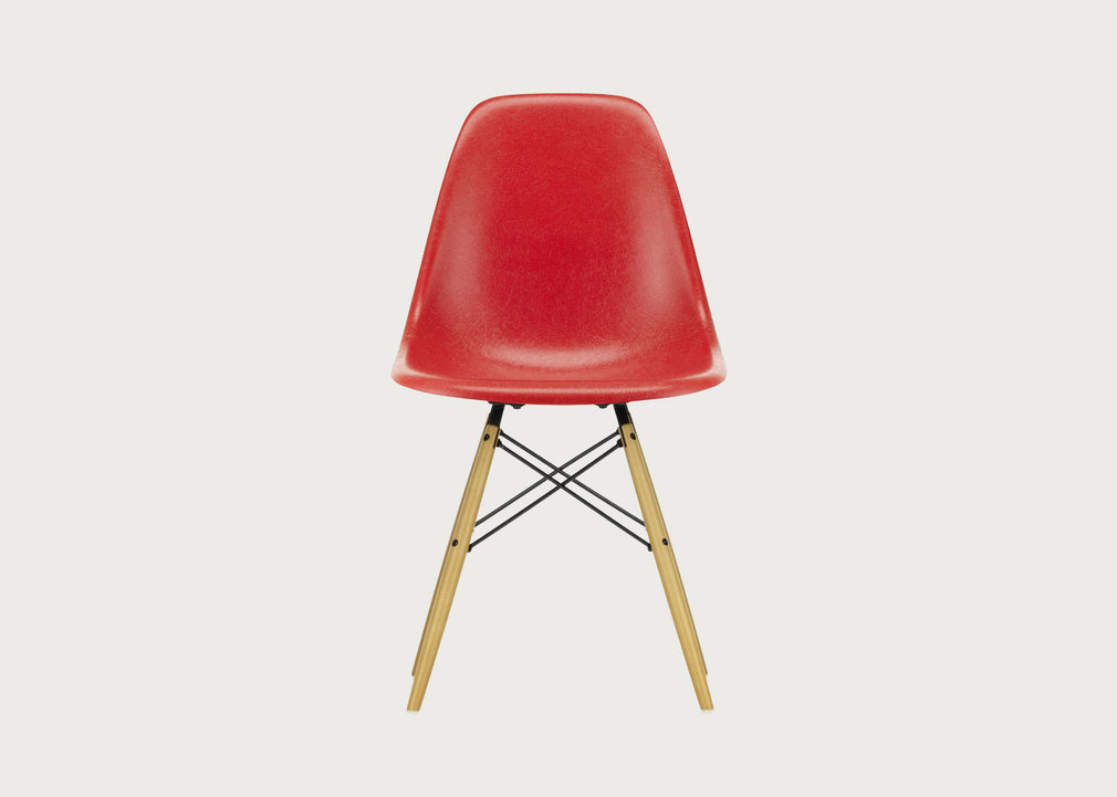 Eames DSW Fibreglass Chair