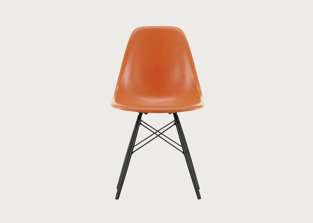 Eames DSW Fibreglass Chair