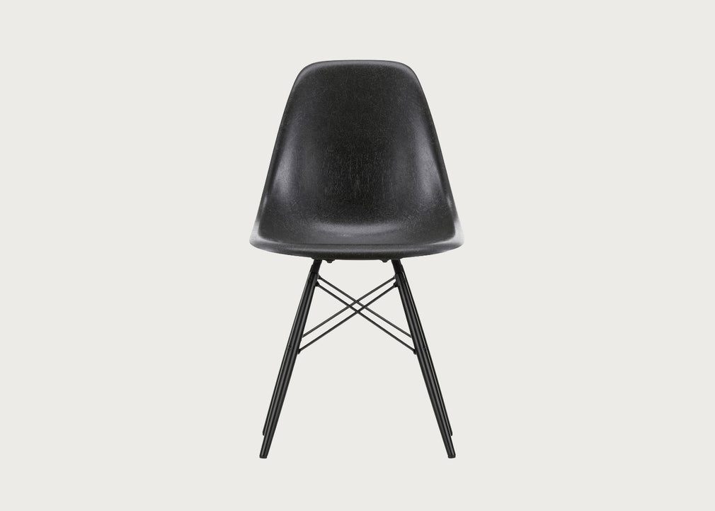 Eames DSW Fibreglass Chair