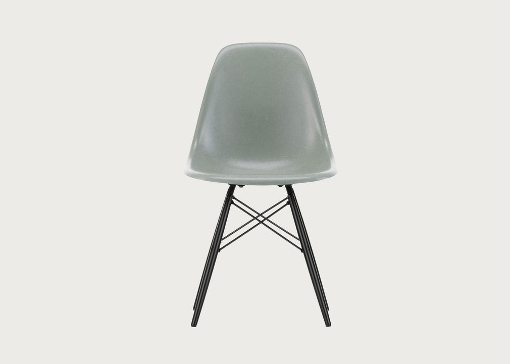 Eames DSW Fibreglass Chair
