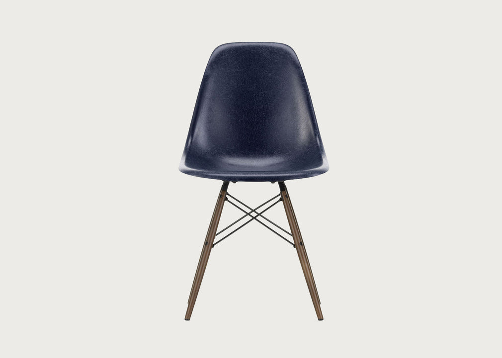 Eames DSW Fibreglass Chair