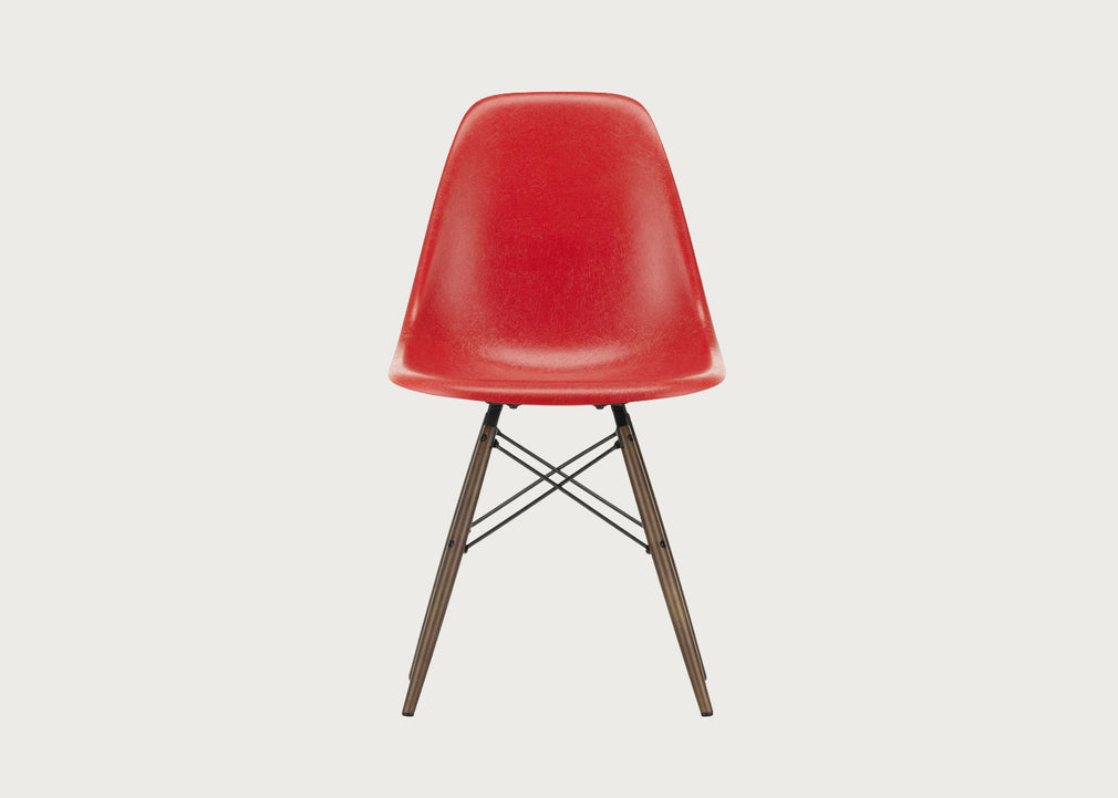 Eames DSW Fibreglass Chair