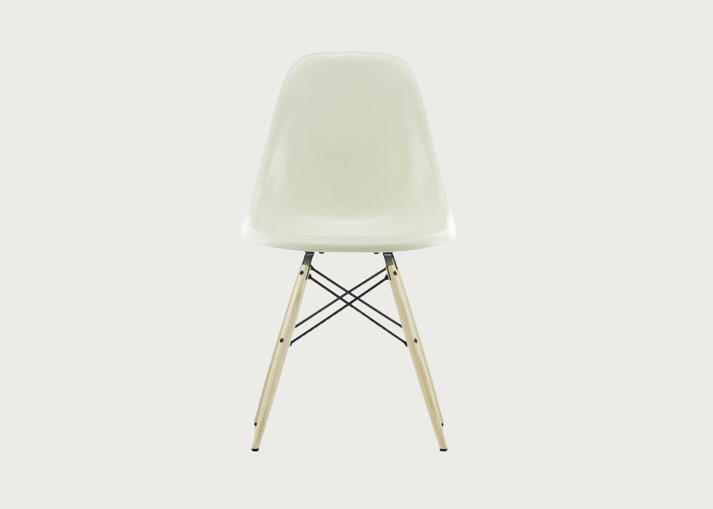 Eames DSW Fibreglass Chair