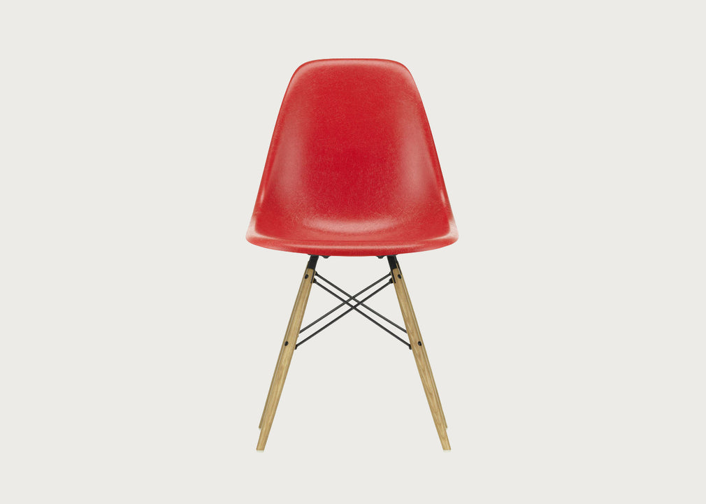 Eames DSW Fibreglass Chair