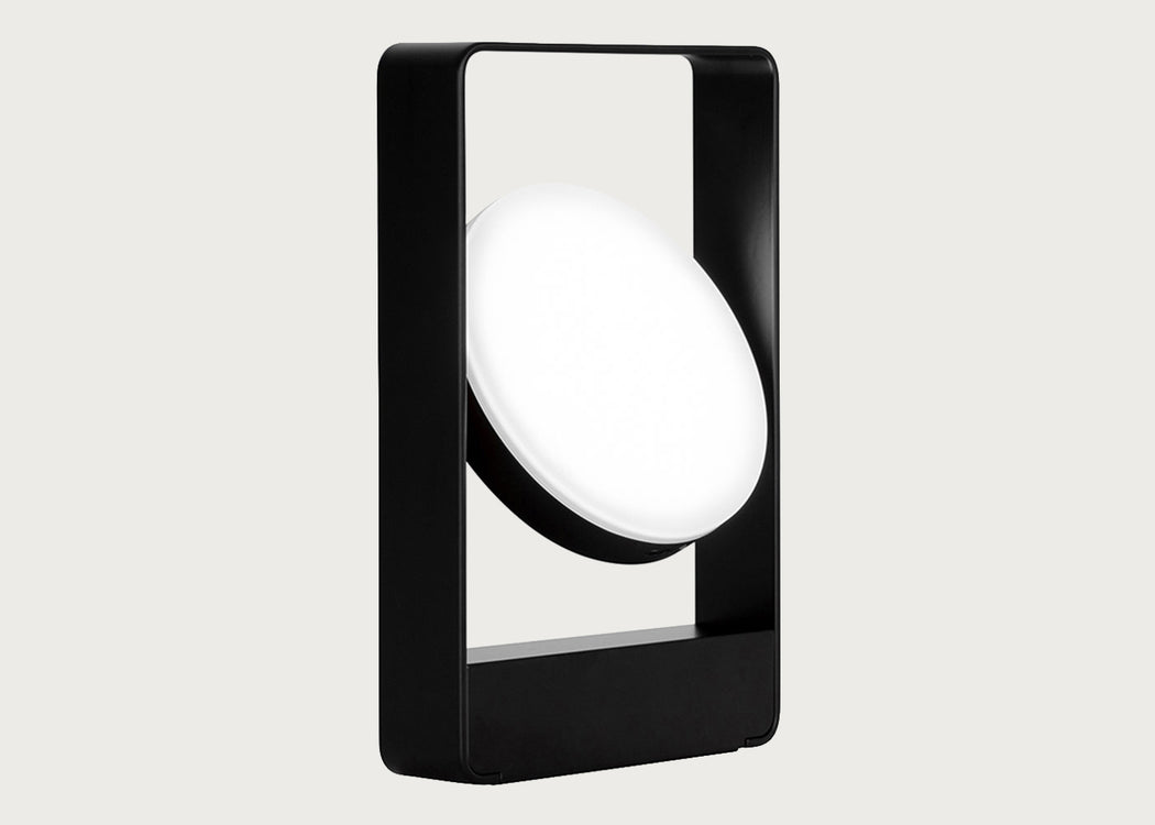 Mouro Portable LED Table Lamp