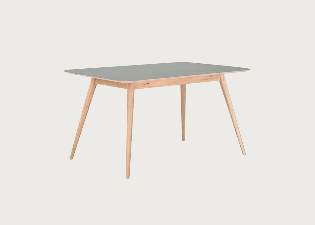 Stafa Dining Table