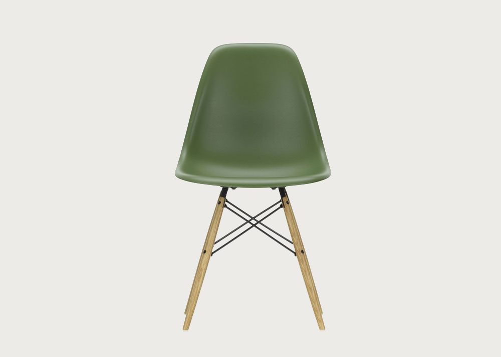 Eames Plastic Side Chair RE DSW