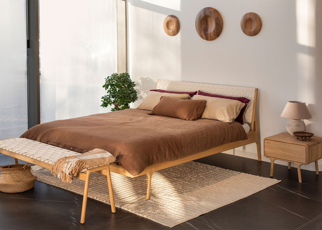 Fawn Nightstand Oak