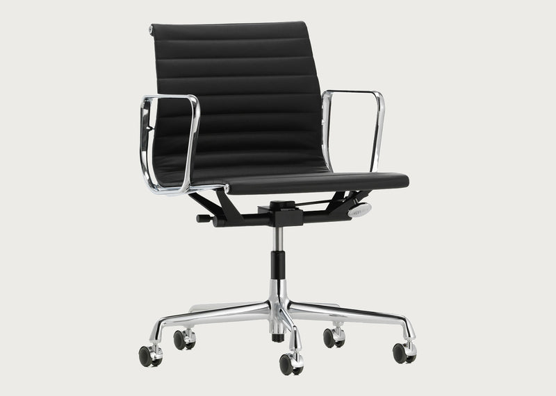 Aluminium Chair EA 117