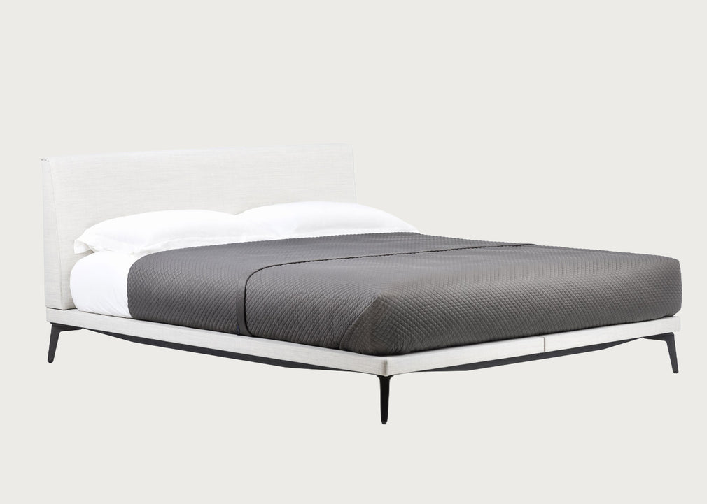 McQueen Kingsize Bed