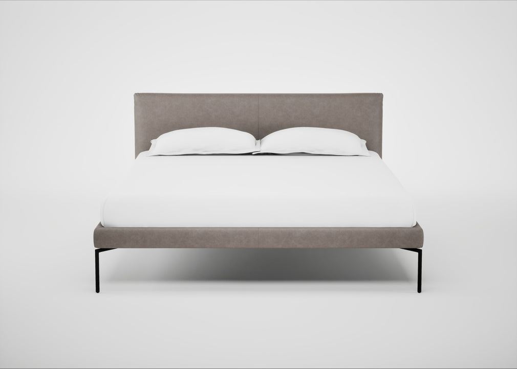 Matera Bed King / Leather Grain Light Grey 060 / Black