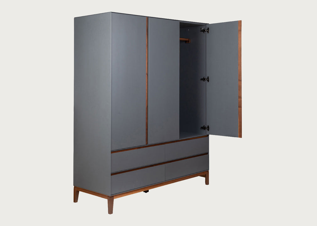 Lars Triple Wardrobe