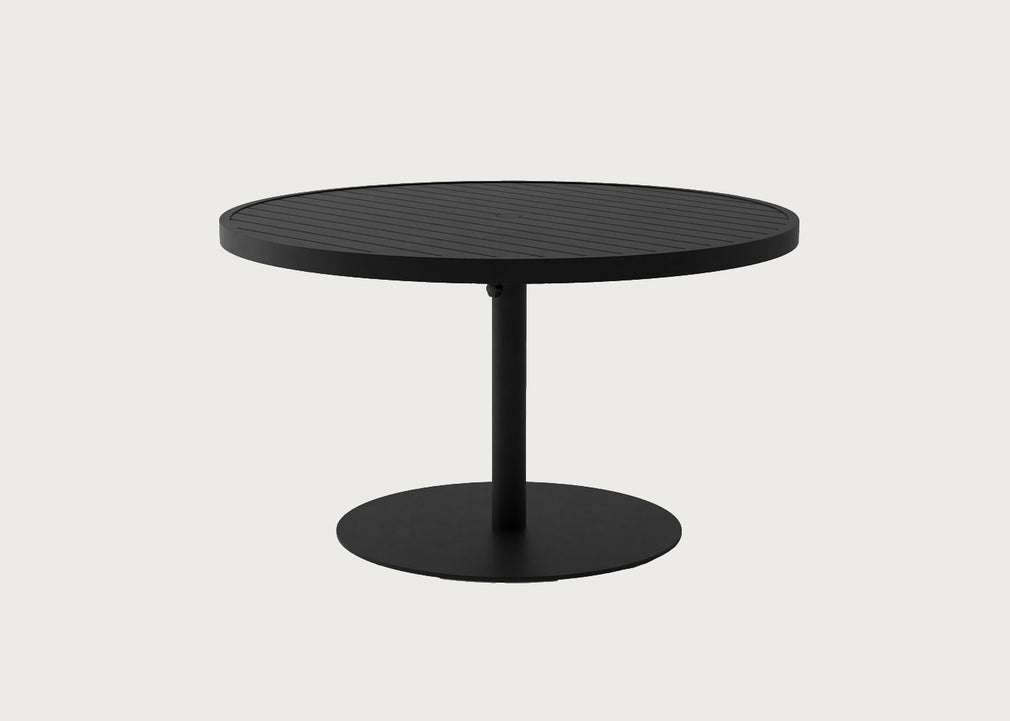 Eos Outdoor Round Dining Table