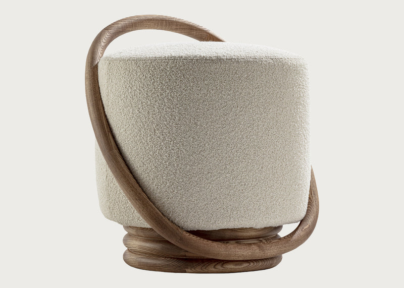 Smile Pouf in Bouclage 01