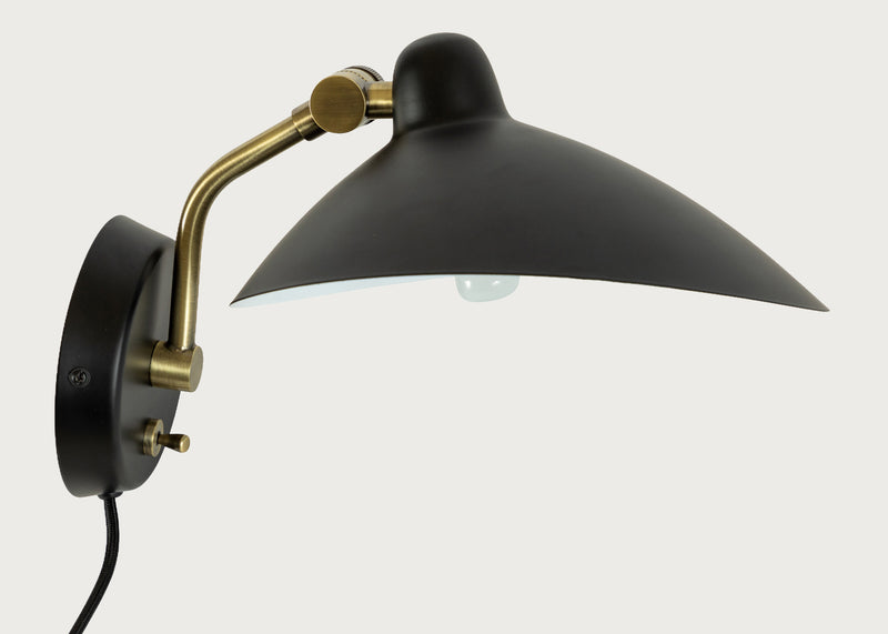 Milton Wall Lamp Black