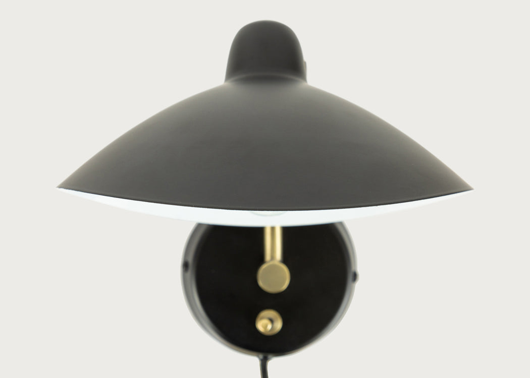 Milton Wall Lamp Black