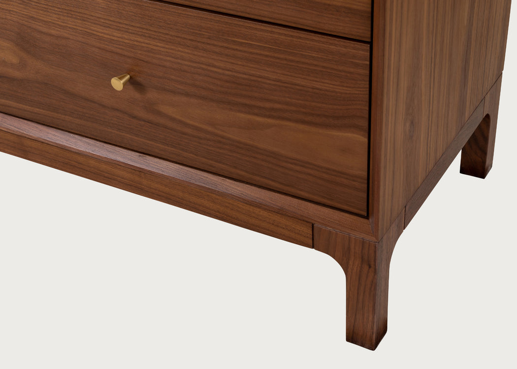 Artie 8 Drawer Chest Walnut