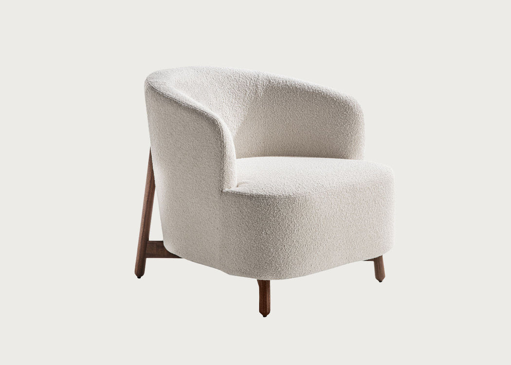 Copine Wood Lounge Chair Walnut Base Bouclage 01