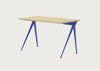 Compas Direction Desk
