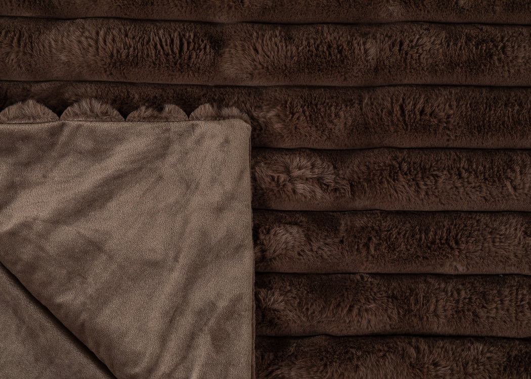 Chunky Cord Faux Fur Throw Mocha