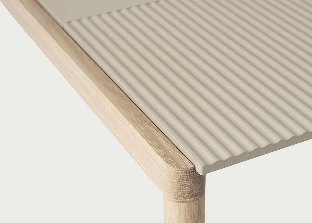 Couple Coffee Table 1 Tile Wavy Sand/Oak