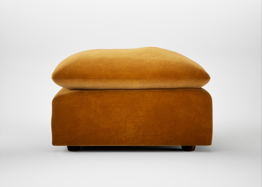 Astrid Ottoman Smart Luxe Velvet Cognac / Walnut Stained Beech