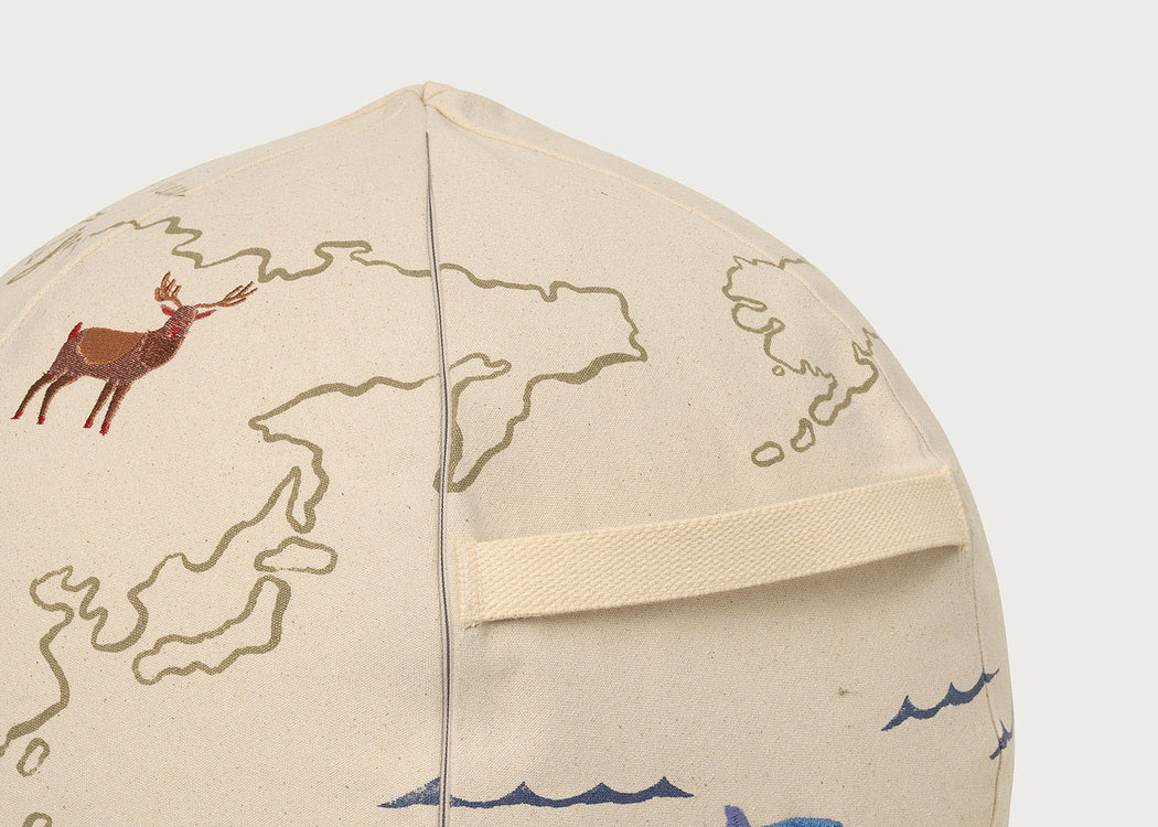 World Pouf