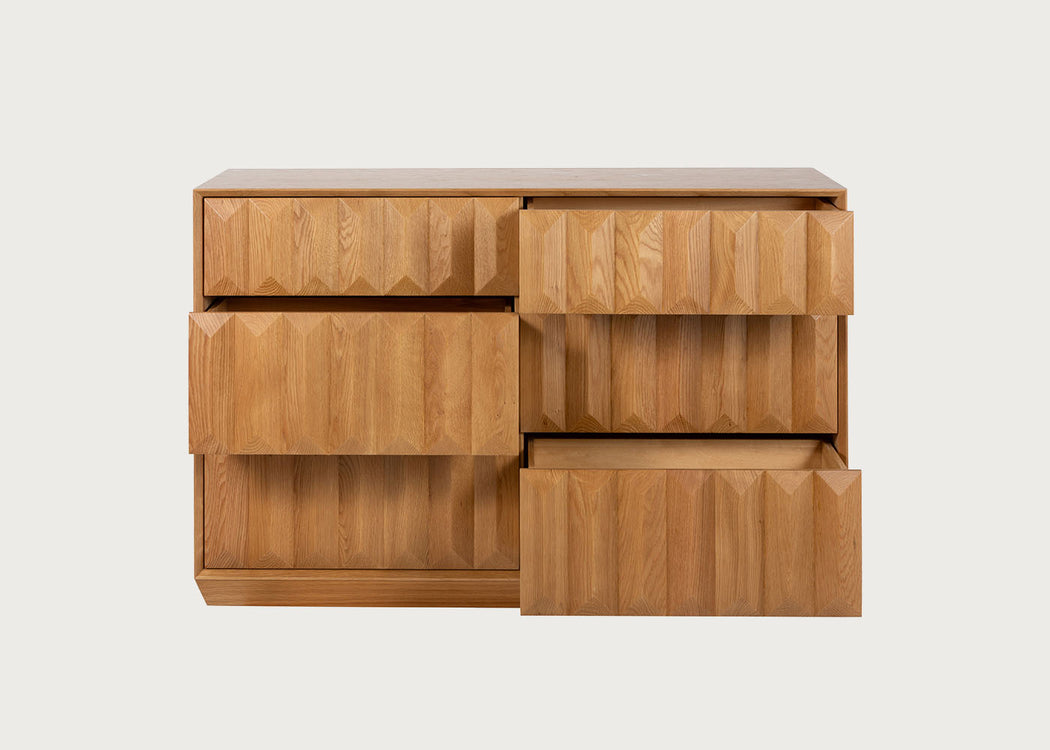Wilton 6 Drawer Chest Oak