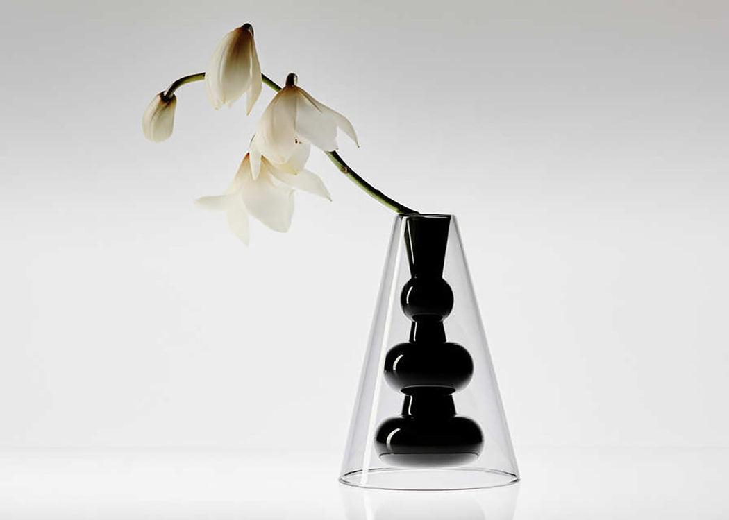 Bump Vase Cone