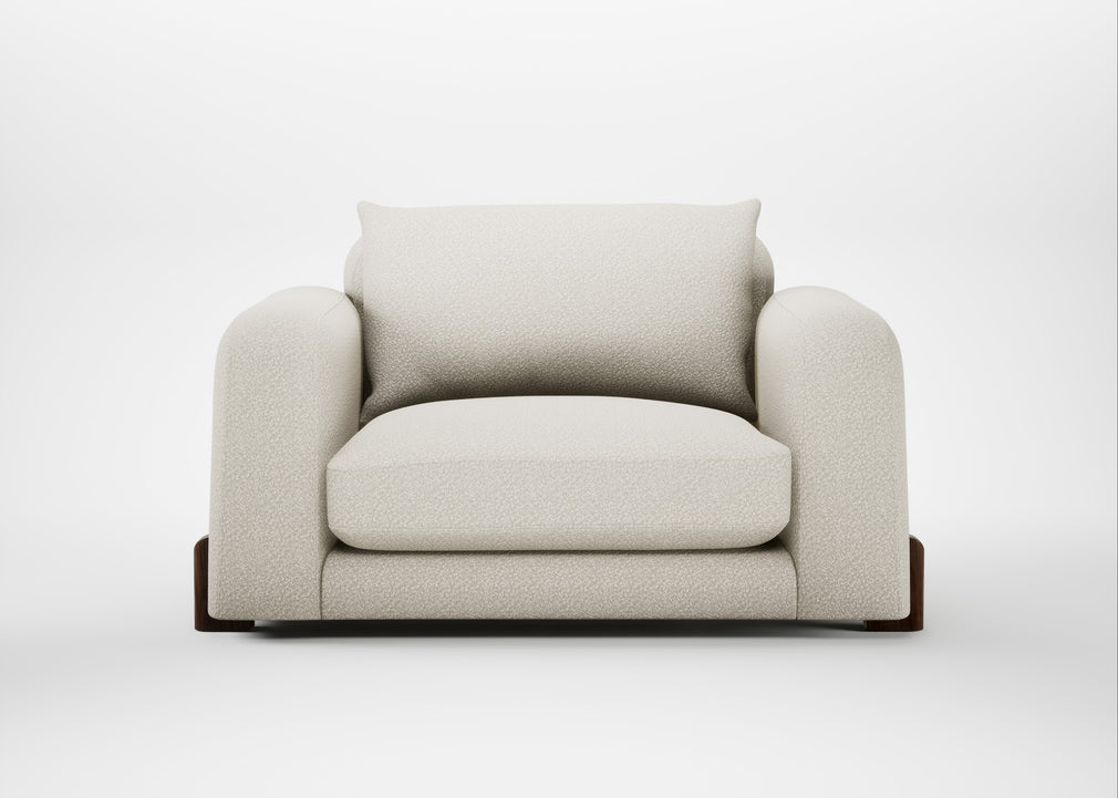 Nuvola Loveseat Chunky Boucle Ecru / Walnut Stained