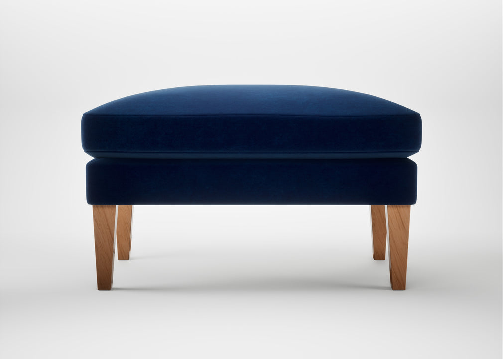 Wallis Ottoman Smart Velvet Dusk / Natural
