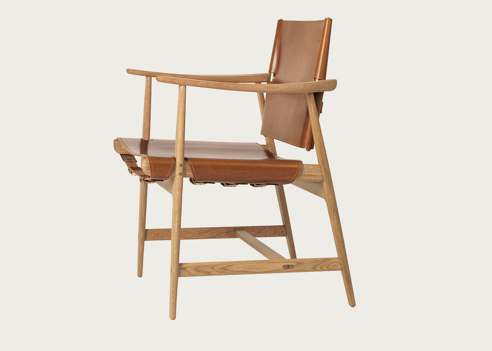 BM1106 Huntsman Chair Oiled Oak Cognac Leather with Brass