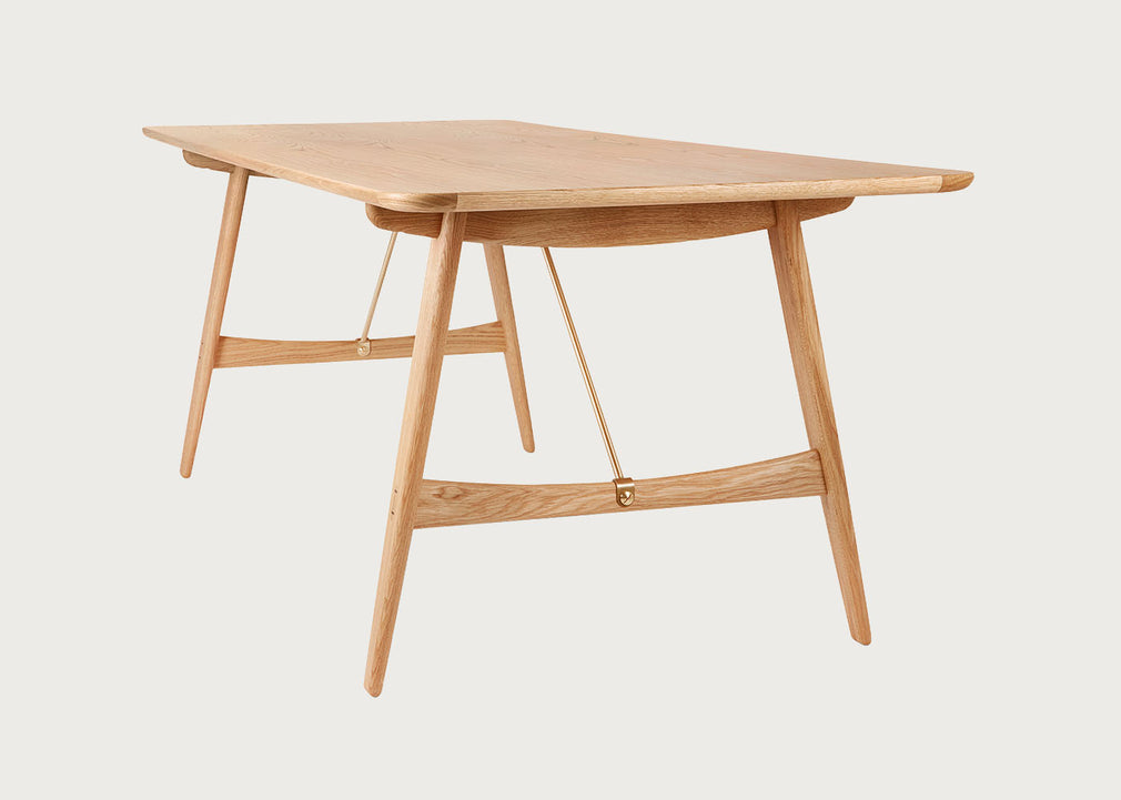 BM1160 Hunting Table