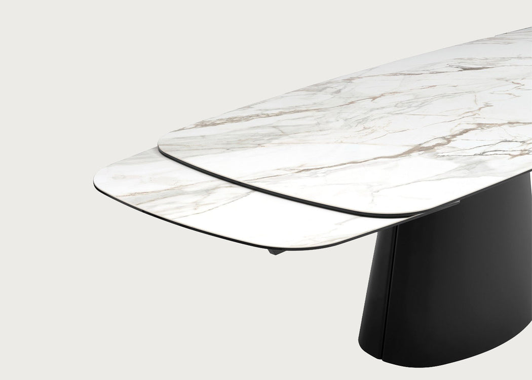 Lucca Table